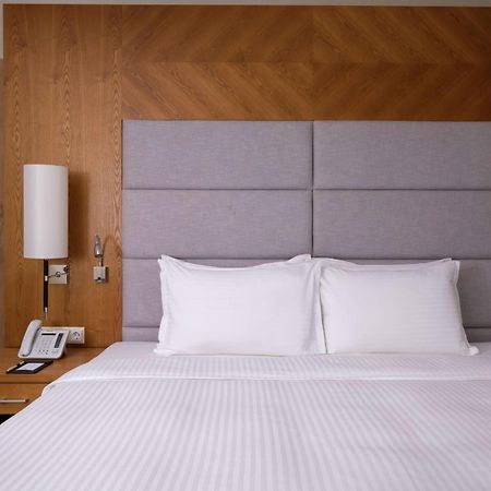 מלון Doubletree By Hilton אלמטי מראה חיצוני תמונה