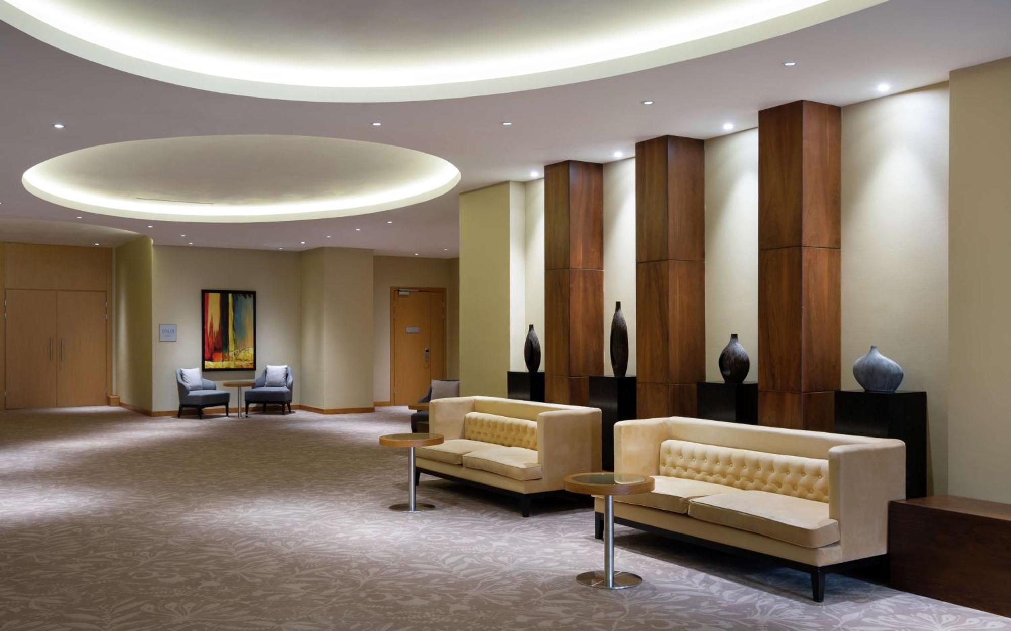 מלון Doubletree By Hilton אלמטי מראה חיצוני תמונה