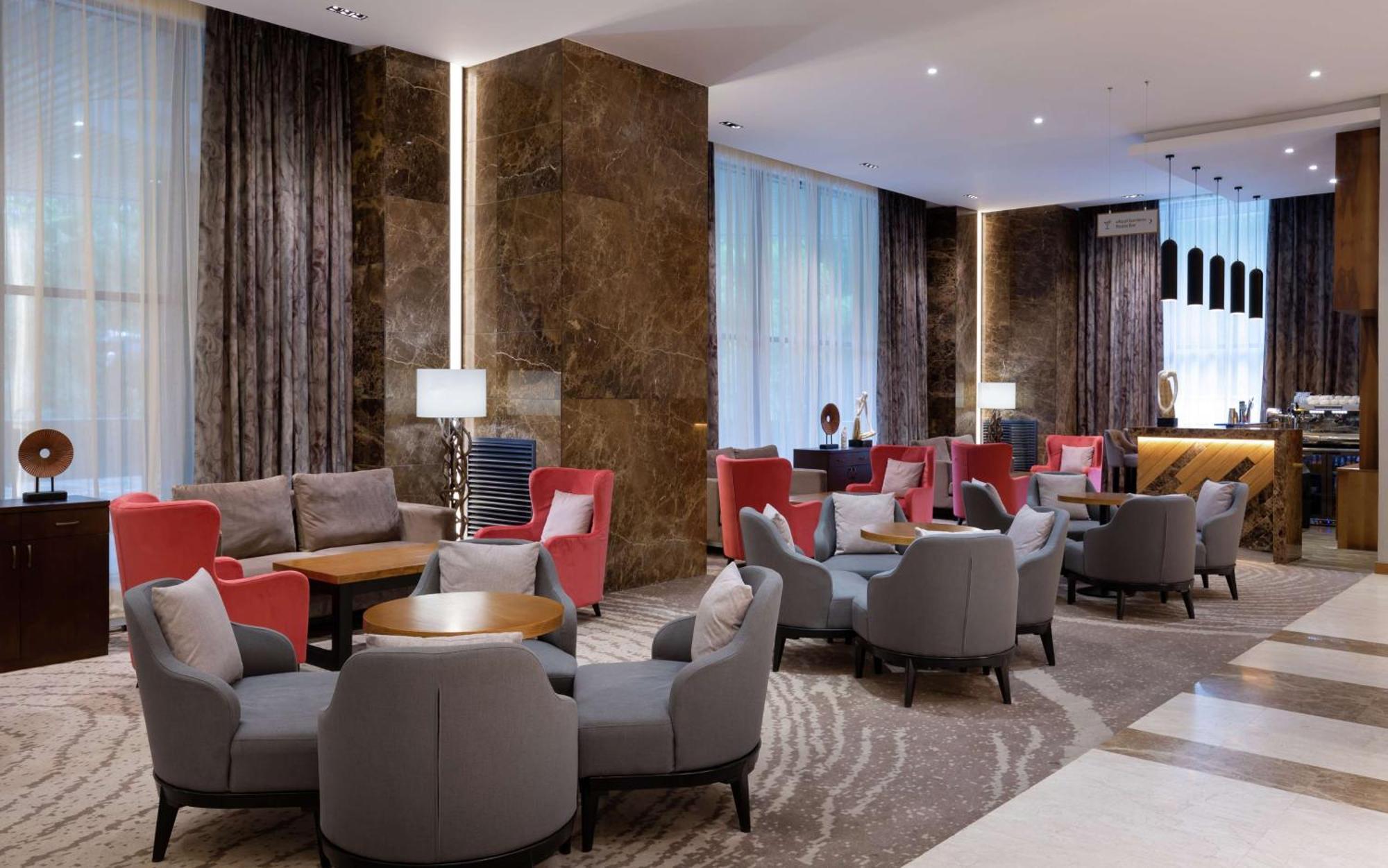 מלון Doubletree By Hilton אלמטי מראה חיצוני תמונה