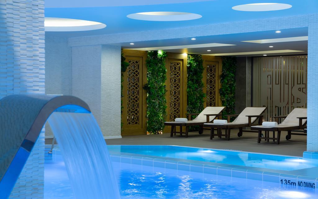 מלון Doubletree By Hilton אלמטי מראה חיצוני תמונה